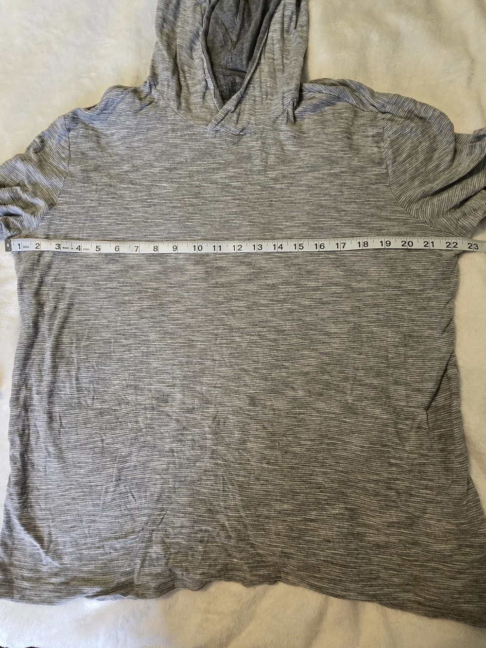 Banana Republic Men's Heather Gray Lightweight Hooded Long-Sleeve